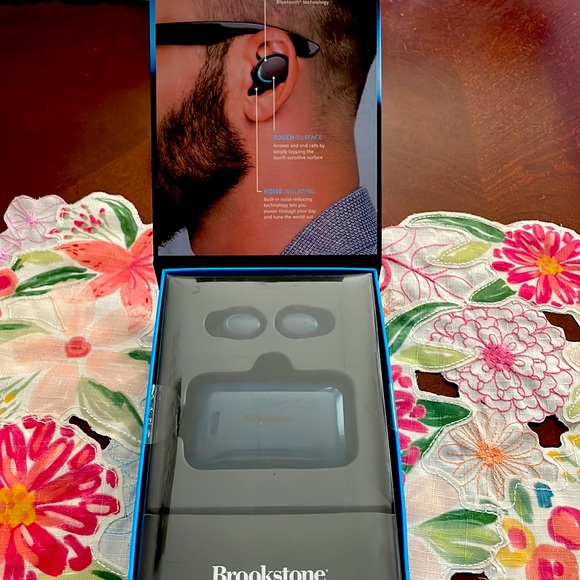 Brookstone Touch Power True Wireless Earbuds & Smart Power Bank Case - Picture 3 of 3